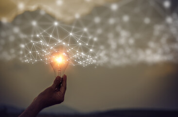 景德镇青花盘子值钱吗